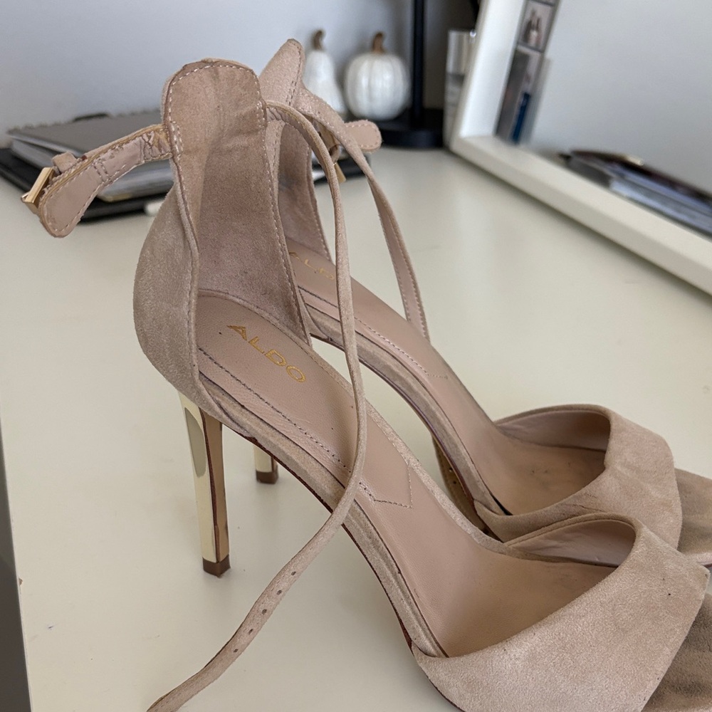 Aldo Women's Beige Suede Heels